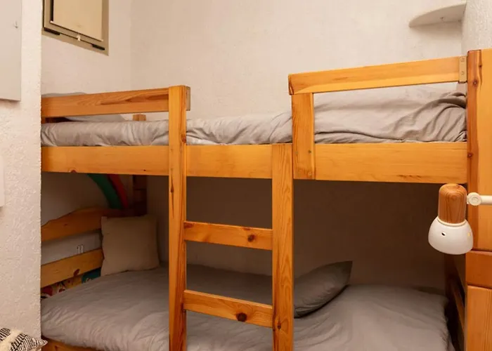 Lägenhet Le Lavandou: 4p, Proche Plage, Clim, Parking - Fr-1-803-81 Le Lavandou